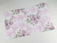 Papel de parede floral com rosas e ramos lilás
