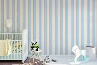 Papel de parede listrado azul claro e creme 532-2443