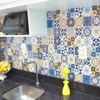 Azulejo Adesivo Azul e Branco Hidráulico 527-4964