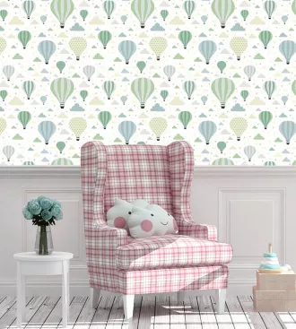 Papel de parede infantil com balões e nuvens