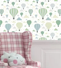 Papel de parede infantil com balões e nuvens 3481-8431