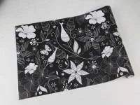 Papel de parede floral em tons de branco e preto 348-992